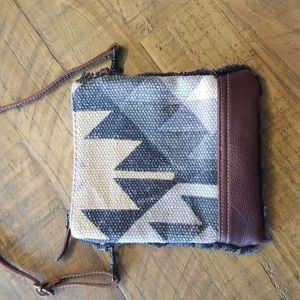 Myra crossbody bag w Southwestern canvas design in shades of blue/gray/cream.
